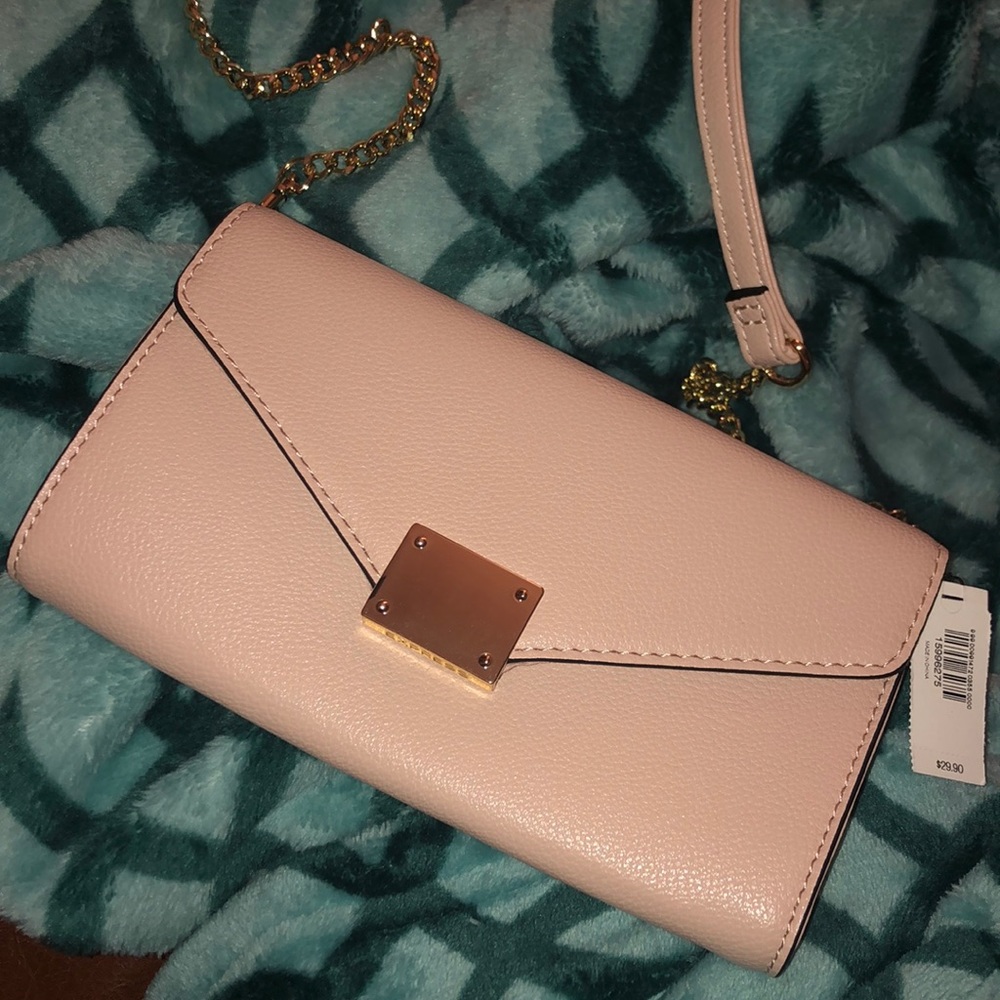 Express New crossbody bag nude with gold chain